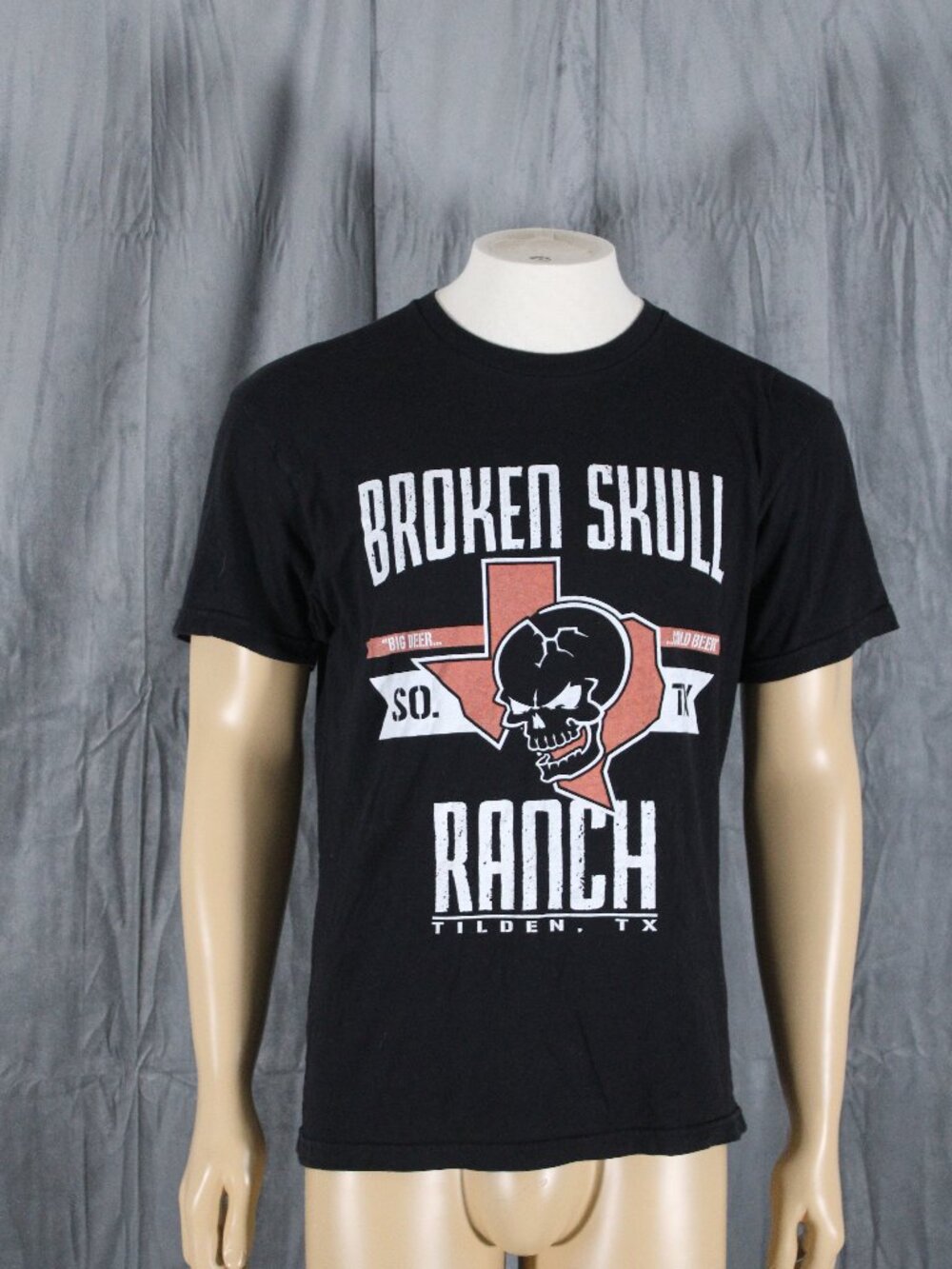 Pro Wrestling shirt - Broken Skull Ranch Texas Logo - Men's Medium
